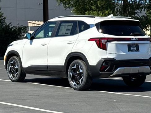 New 2026 Kia Seltos EX FWD image 7