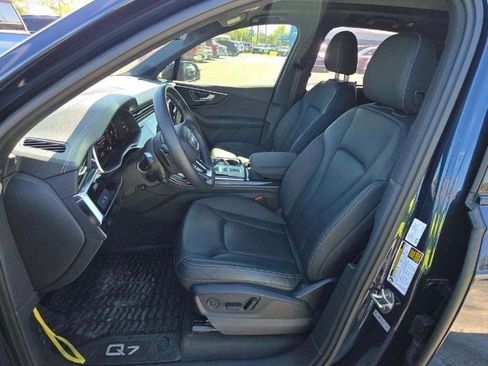Used 2025 Audi Q7 3.0T Premium Plus image 2