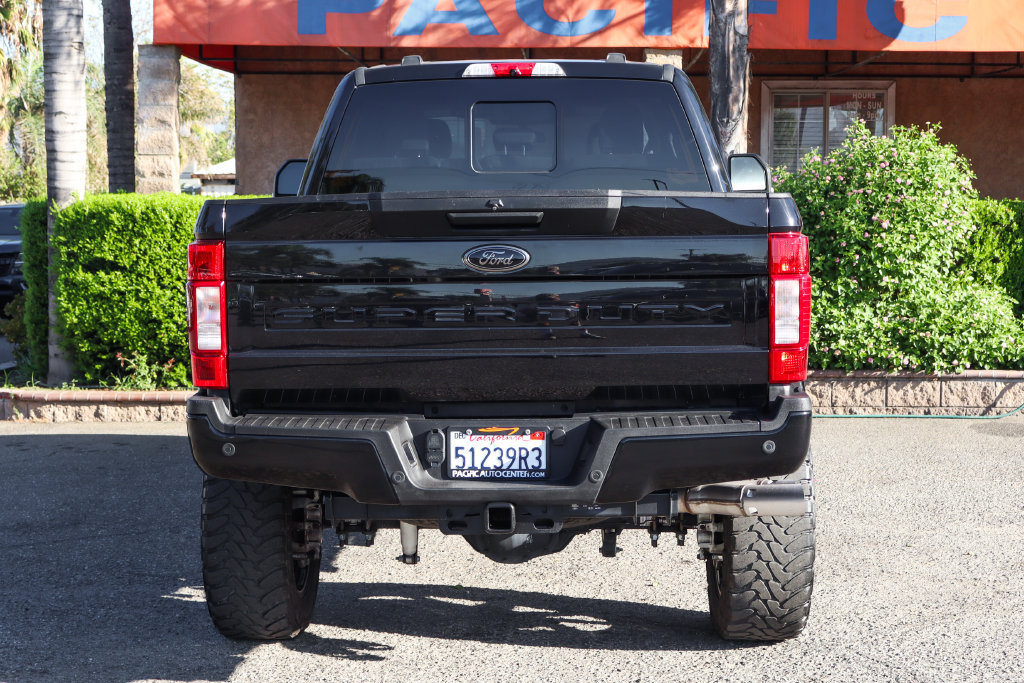 Used 2022 Ford F250 XLT w/ Black Appearance Package AWD/4WD image 7