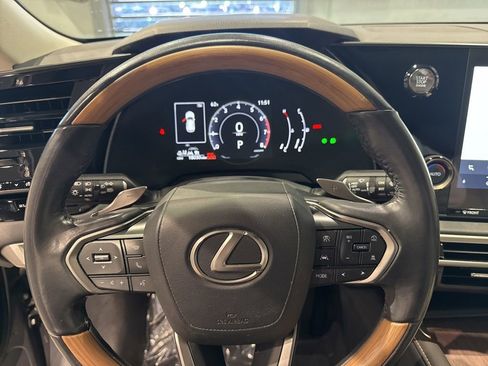 Used 2024 Lexus RX 350 AWD image 23