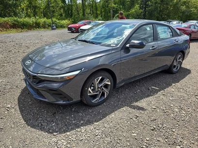 New 2025 Hyundai Elantra Sport