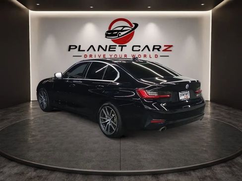 Used 2021 BMW 330i Sedan w/ Driving Assistance Package RWD image 3