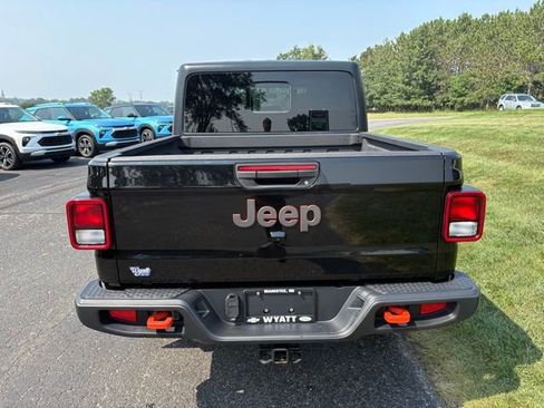 Used 2021 Jeep Gladiator Mojave w/ Cold Weather Group AWD/4WD image 7