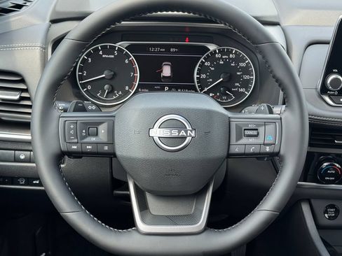 Certified 2026 Nissan Rogue SV AWD/4WD image 8