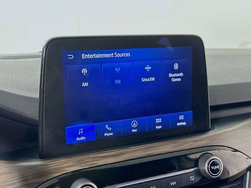 Used 2020 Ford Escape Titanium AWD/4WD image 29