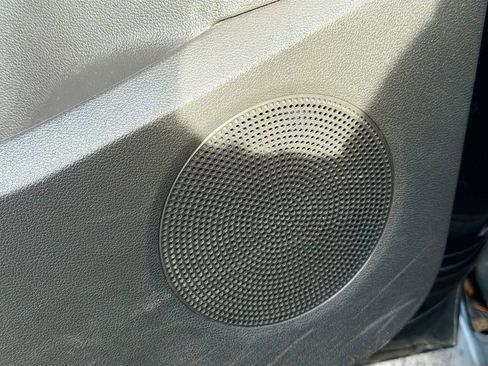 Used 2016 Ford C-MAX Energi SEL w/ Equipment Group 301A image 19