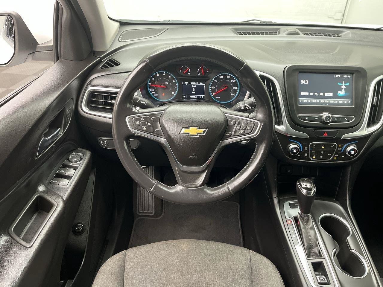 Used 2018 Chevrolet Equinox LT AWD/4WD image 12