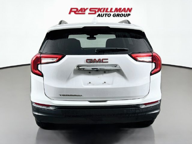 Used 2023 GMC Terrain SLE w/ Driver Convenience Package FWD image 6