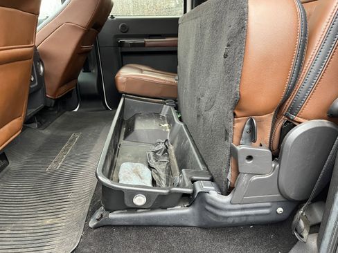 Used 2014 Ford F250 Platinum w/ FX4 Off-Road Package image 30