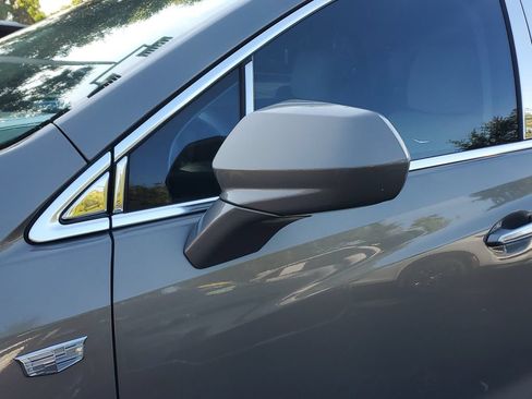 Certified 2018 Cadillac XT5 Luxury w/ Driver Awareness Package FWD image 12