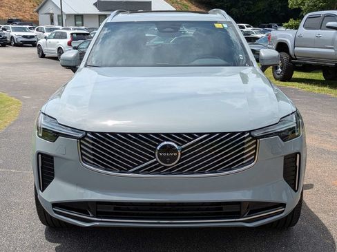 Used 2026 Volvo XC90 B6 Plus w/ Protection Package Premier AWD/4WD image 9