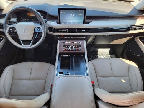 Used 2022 Lincoln Aviator Reserve w/ Equipment Group 201A image 12