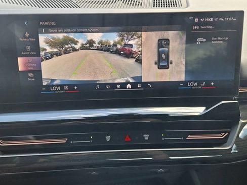 Used 2024 BMW 530i 530i w/ M Sport Package image 17