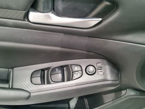 Used 2022 Nissan Altima 2.5 S FWD image 18