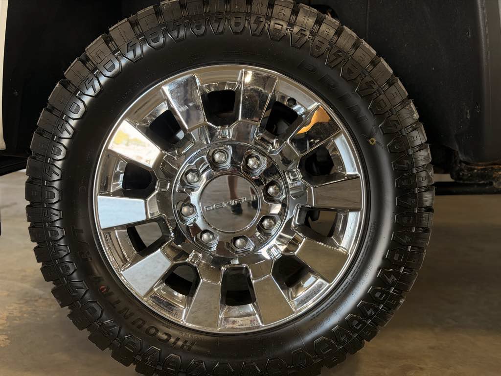 Used 2018 GMC Sierra 3500 Denali w/ Duramax Plus Package AWD/4WD image 12
