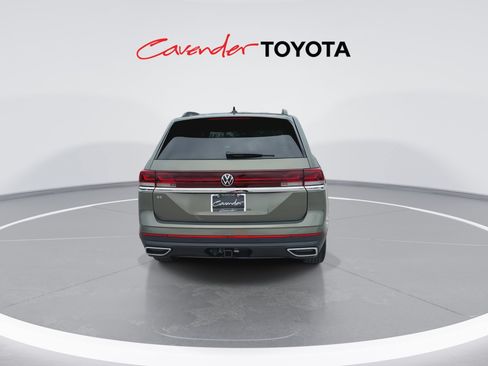 Used 2026 Volkswagen Atlas SE FWD image 7