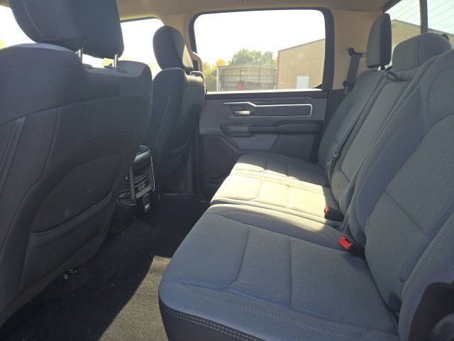 Used 2019 RAM 1500 Big Horn AWD/4WD image 6