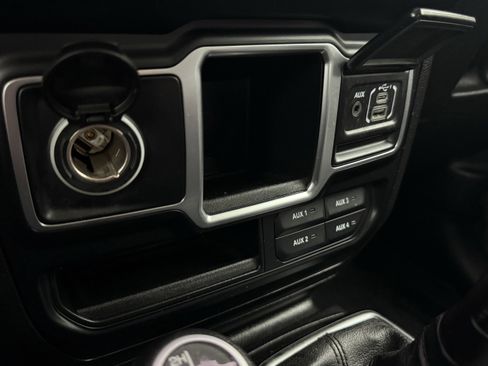 Used 2020 Jeep Wrangler Unlimited Sport image 62