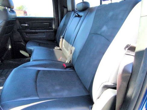 Used 2018 RAM 1500 Rebel w/ Luxury Group image 34