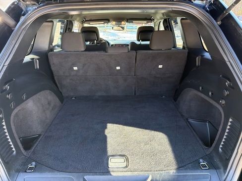 Used 2018 Jeep Grand Cherokee Laredo image 23