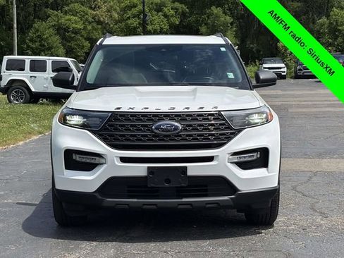Used 2021 Ford Explorer XLT w/ Equipment Group 202A AWD/4WD image 31
