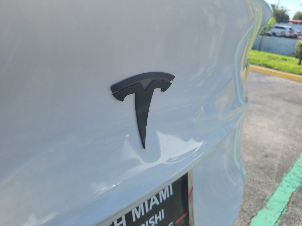 Used 2022 Tesla Model Y Performance AWD/4WD image 10
