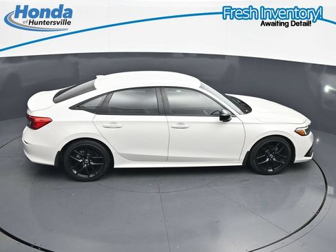 Used 2023 Honda Civic Sport image 26