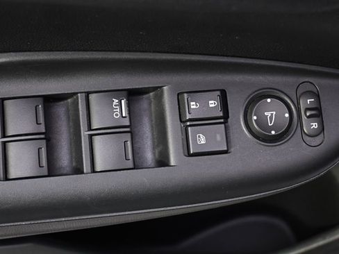 Used 2015 Honda Fit EX image 23