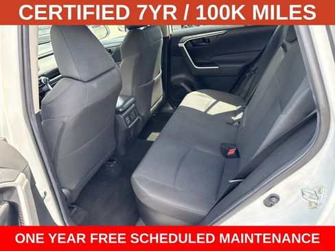 Used 2022 Toyota RAV4 LE AWD/4WD image 16