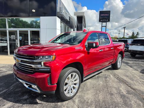 Used 2022 Chevrolet Silverado 1500 High Country w/ Technology Package AWD/4WD image 1
