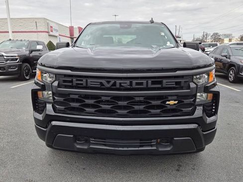 Used 2022 Chevrolet Silverado 1500 Custom image 2