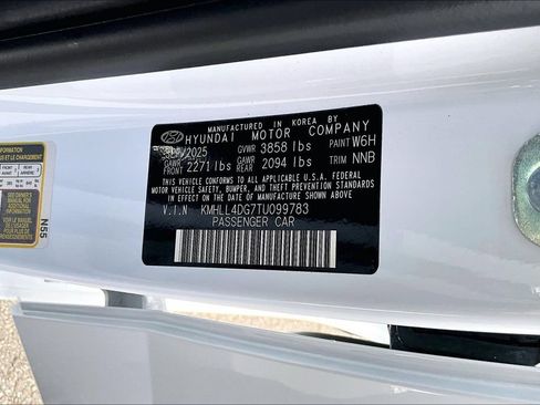 Used 2026 Hyundai Elantra SE w/ Cargo Package FWD image 17