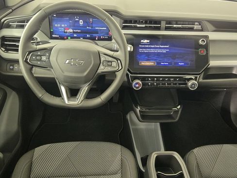 New 2027 Chevrolet Bolt LT w/ Comfort Package FWD image 29