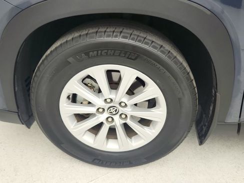 Used 2024 Toyota Grand Highlander XLE image 31