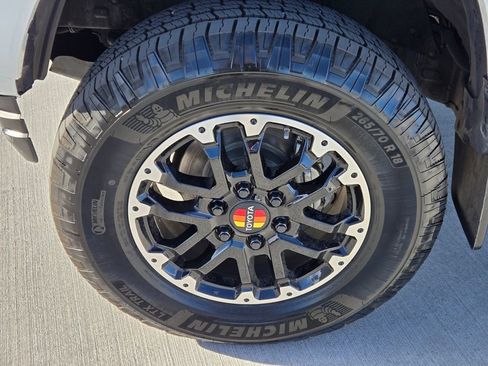 Used 2020 Toyota Tacoma TRD Sport w/ Technology Package image 14