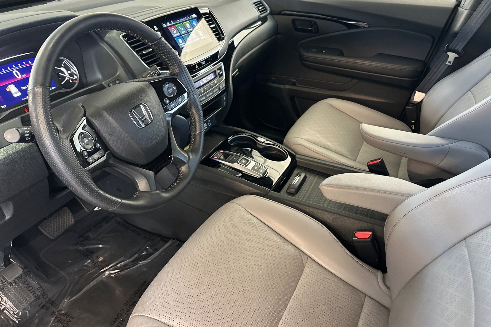 Used 2023 Honda Passport Elite image 4