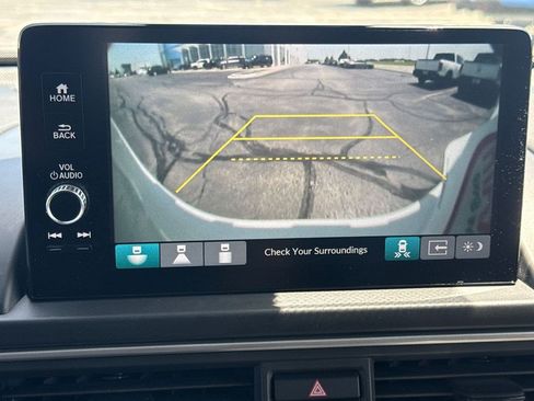 Certified 2024 Honda Pilot Touring image 32