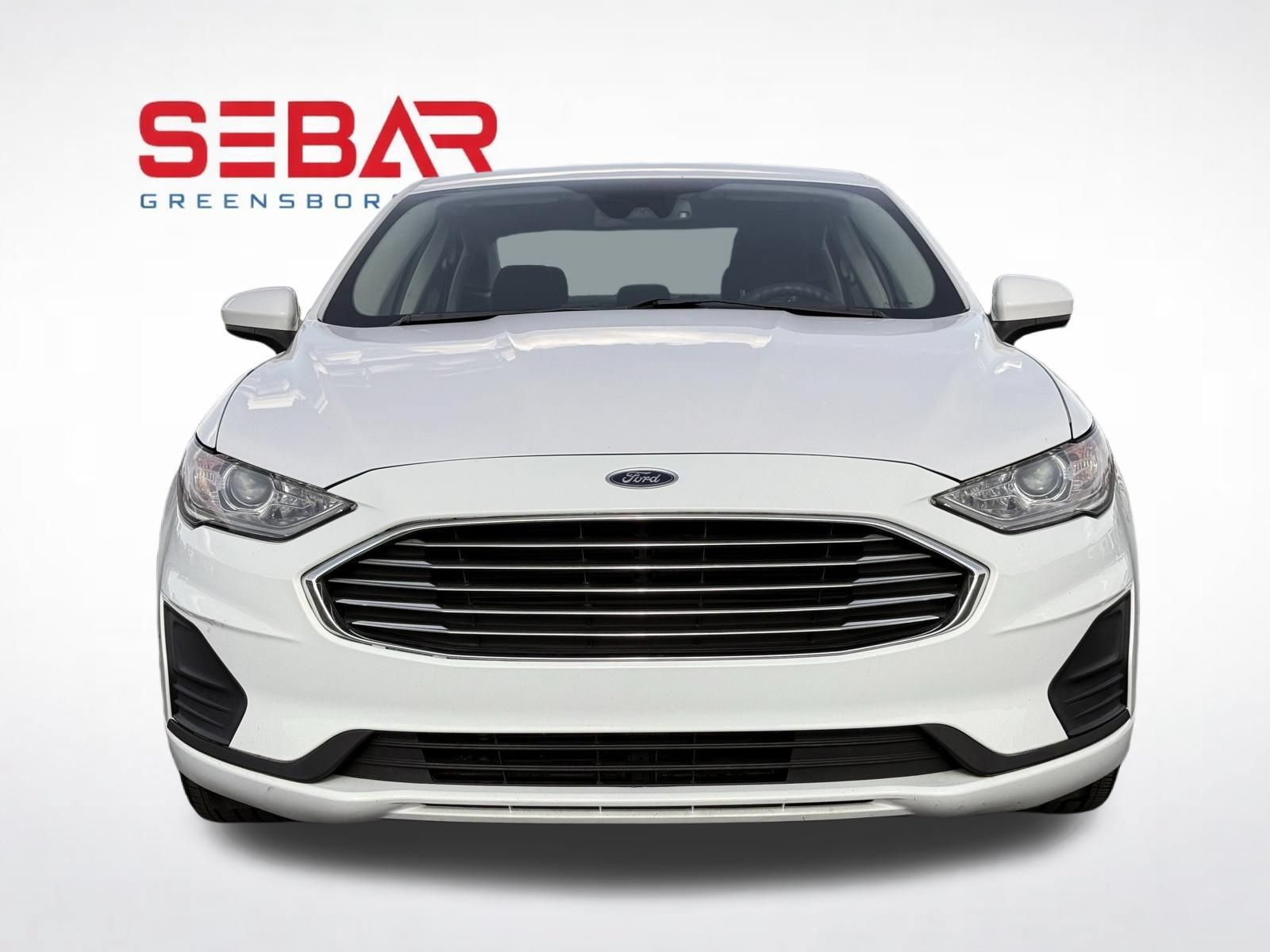 Used 2019 Ford Fusion SE FWD image 2