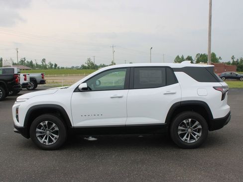 New 2026 Chevrolet Equinox LT FWD image 6