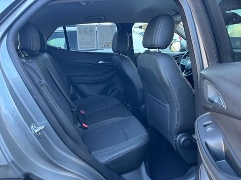 Used 2025 Buick Encore GX Preferred image 24