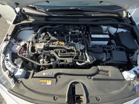 Used 2024 Toyota Corolla LE image 9