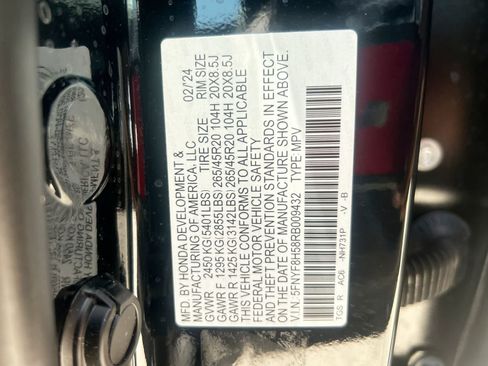 Used 2024 Honda Passport EX-L image 2