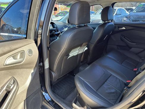 Used 2016 Ford Focus Titanium image 15
