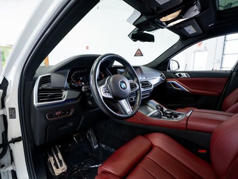 Used 2022 BMW X6 xDrive40i w/ M Sport Package AWD/4WD image 31