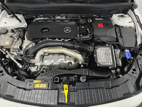 Certified 2025 Mercedes-Benz GLB 250 4MATIC image 10