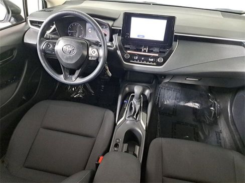 Used 2025 Toyota Corolla LE image 15