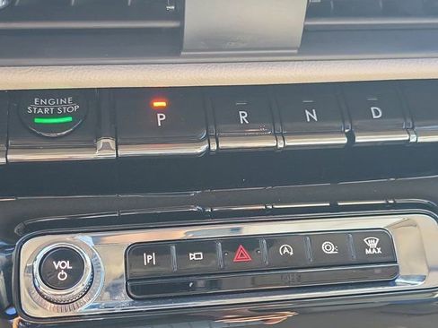 Certified 2025 Lincoln Corsair FWD image 27
