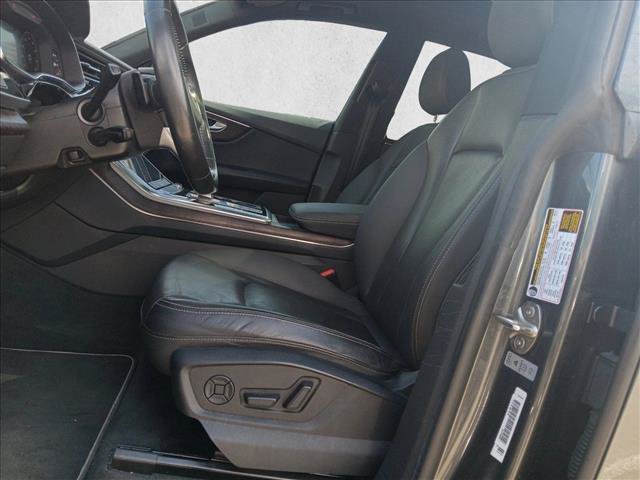 Used 2020 Audi Q8 Premium Plus w/ Premium Plus Package AWD/4WD image 16