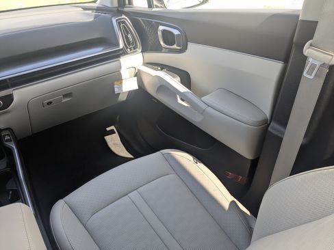 New 2026 Kia Sorento EX w/ EX Premium Package FWD image 24