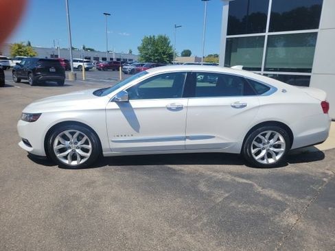 Used 2016 Chevrolet Impala LTZ FWD image 4